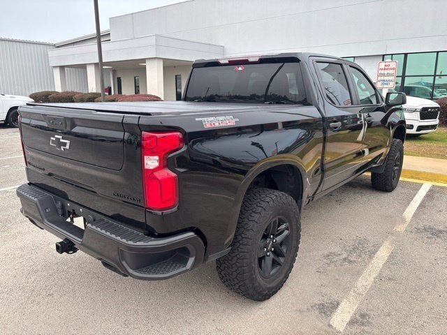 Used 2021 Chevrolet Silverado 1500 Custom Trail Boss w/ Midnight Edition AWD/4WD image 14
