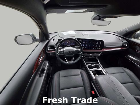 Used 2024 Chevrolet Traverse Z71 w/ Enhanced Driving Package AWD/4WD image 14
