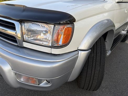 Used 2000 Toyota 4Runner Limited RWD image 30