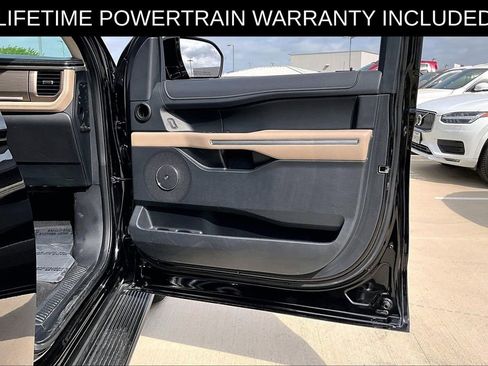 Used 2024 Ford Expedition Limited image 24