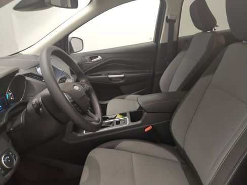 Used 2019 Ford Escape SE FWD image 17