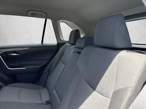 Certified 2025 Toyota RAV4 XLE FWD image 20
