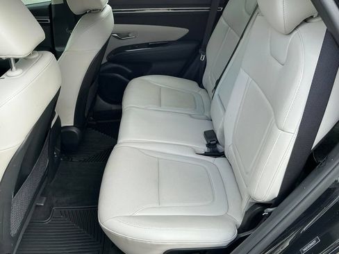Used 2022 Hyundai Tucson Limited FWD image 11