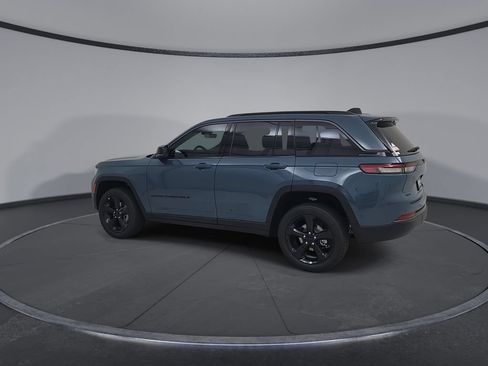 New 2026 Jeep Grand Cherokee Limited w/ Limited Altitude Package AWD/4WD image 10