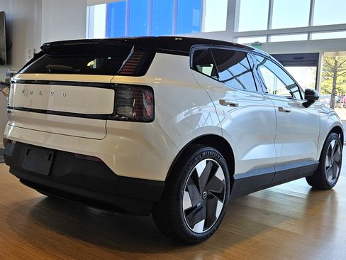 New 2026 Volvo EX30 Plus w/ Climate Package AWD/4WD image 4