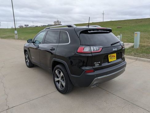 Used 2019 Jeep Cherokee Limited AWD/4WD image 5