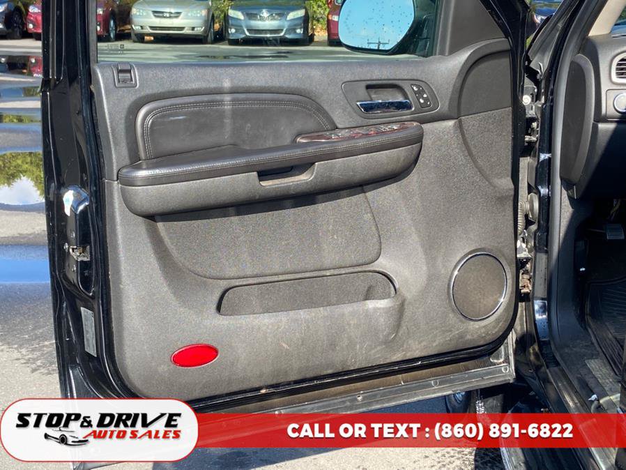 Used 2007 GMC Yukon Denali AWD/4WD image 10