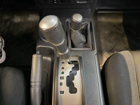 Used 2007 Toyota FJ Cruiser 4WD image 20