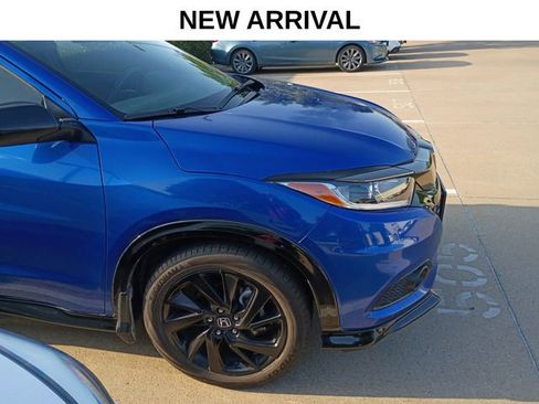 Used 2022 Honda HR-V Sport image 8