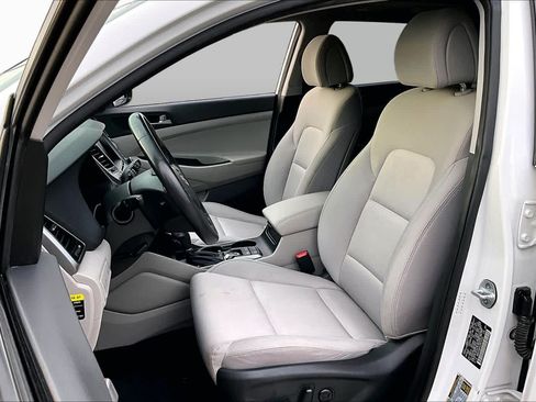 Used 2018 Hyundai Tucson Value FWD image 8