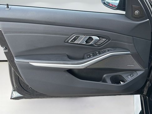 Used 2023 BMW M3 Competition image 21