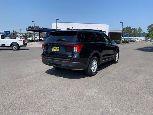 New 2025 Ford Explorer Active image 7