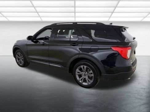 New 2024 Ford Explorer XLT w/ Equipment Group 202A image 8