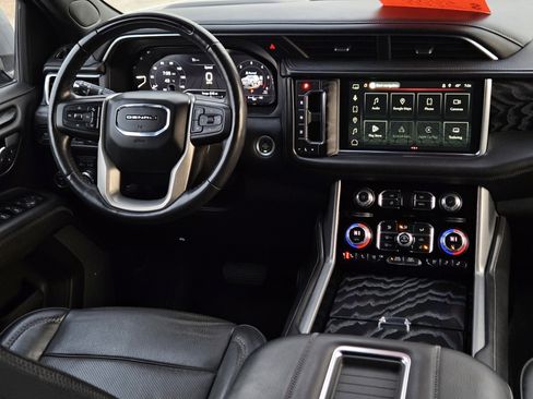 Used 2023 GMC Yukon XL Denali w/ Denali Reserve Package image 31