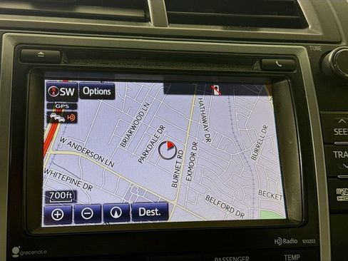 Used 2014 Toyota Camry XLE image 16