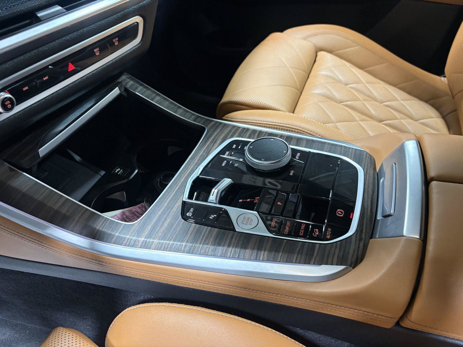 Used 2024 BMW X5 xDrive40i w/ M Sport Package AWD/4WD image 5