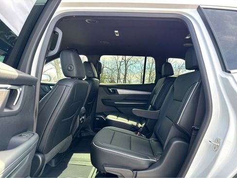 New 2026 Buick Enclave Preferred w/ LPO, Floor Liner Package FWD image 8