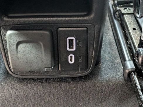 Used 2024 Chevrolet TrailBlazer LT w/ Convenience Package FWD image 15