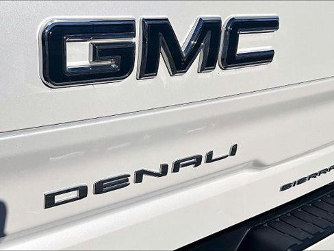 Used 2023 GMC Sierra 1500 Denali Ultimate image 24