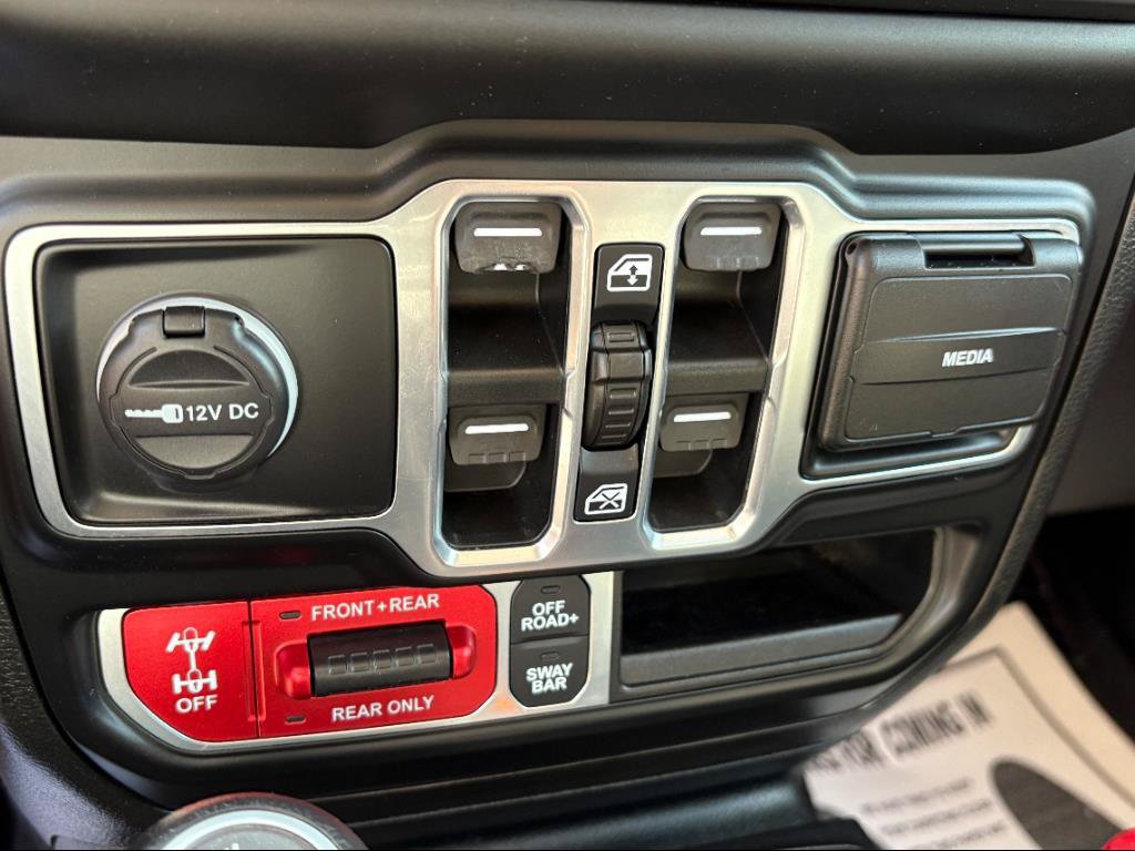 Used 2020 Jeep Gladiator Rubicon AWD/4WD image 23