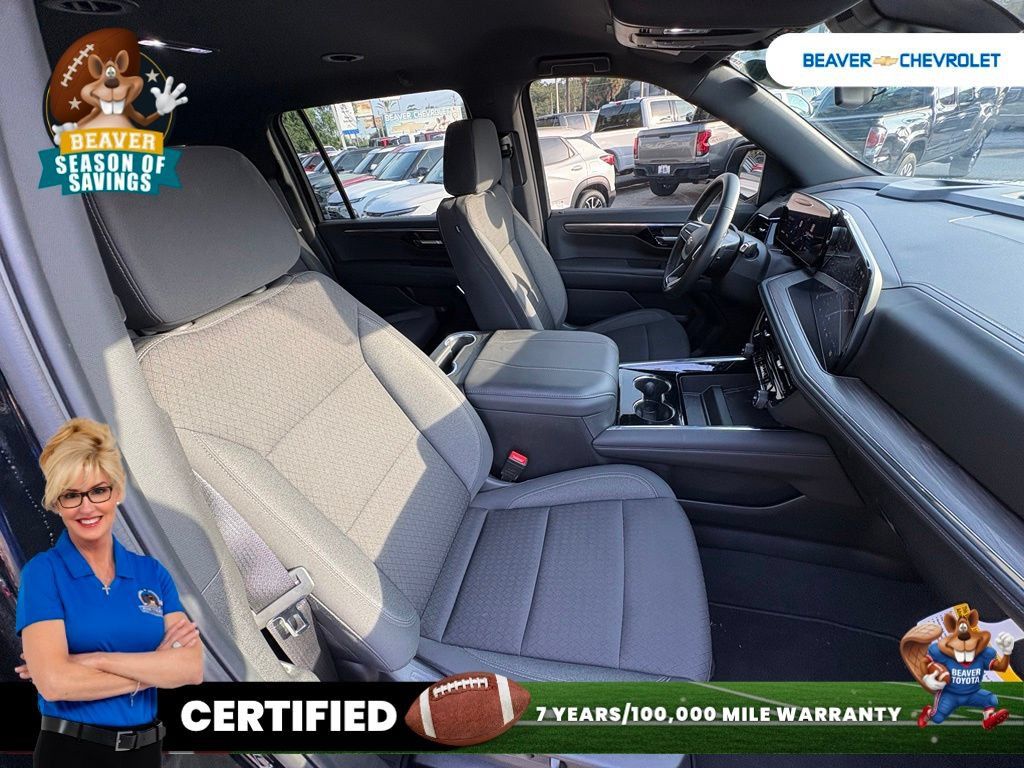 Used 2025 Chevrolet Suburban LS AWD/4WD image 25
