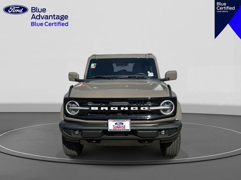 Certified 2025 Ford Bronco Outer Banks AWD/4WD image 3