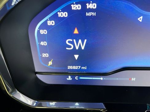 Used 2024 Chevrolet Silverado 1500 LT Trail Boss w/ LT Trail Boss Premium Package image 13