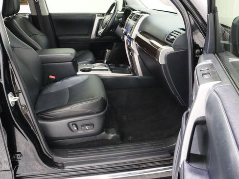 Used 2024 Toyota 4Runner Limited RWD image 40