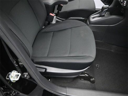 New 2025 Nissan Kicks Play S image 33