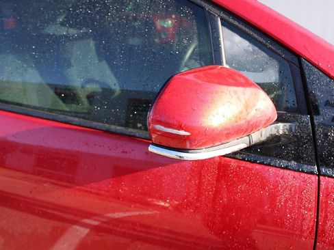 Used 2018 Toyota Prius Two w/ Prius Two Safety Plus Package FWD image 23