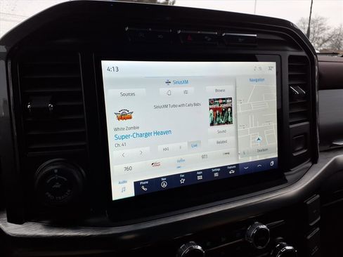 Certified 2021 Ford F150 Lariat w/ Equipment Group 502A High image 20