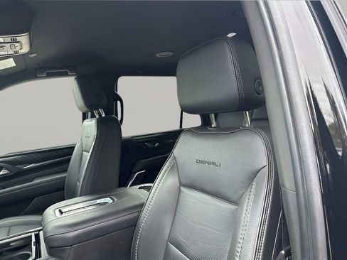 Used 2021 GMC Yukon Denali image 27