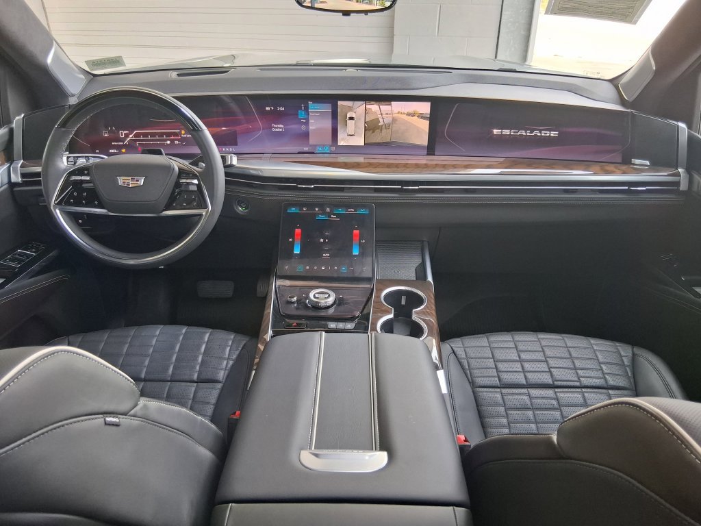 Used 2026 Cadillac Escalade Platinum Sport w/ LPO, Floor Liner Package RWD image 10