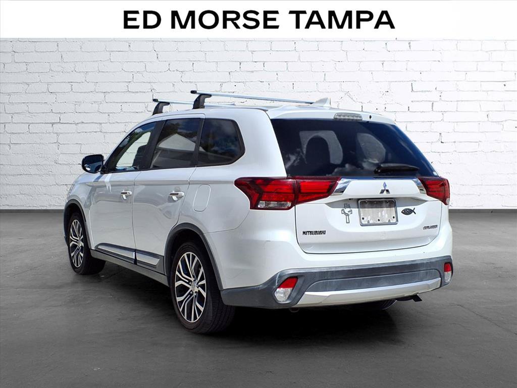 Used 2018 Mitsubishi Outlander ES FWD image 3