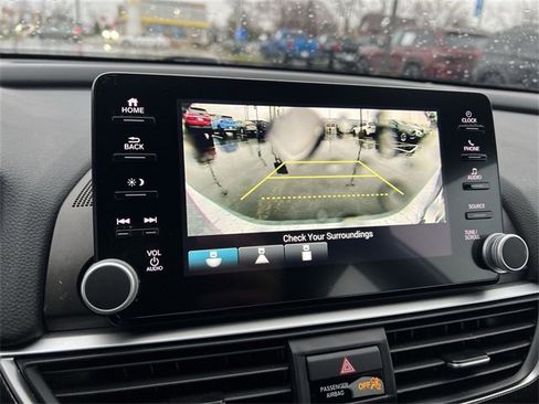 Used 2022 Honda Accord Sport image 19