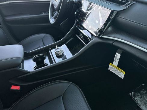 New 2026 Jeep Grand Cherokee Limited image 15