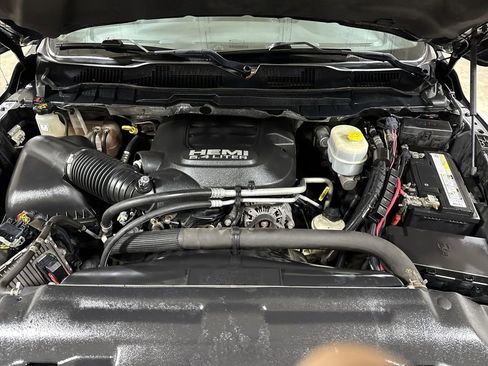 Used 2018 RAM 2500 Tradesman w/ Chrome Appearance Group image 24