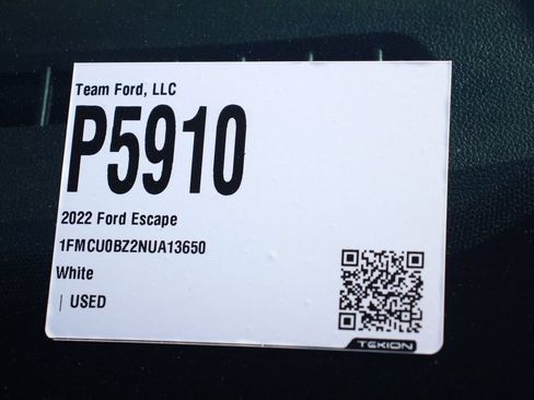 Certified 2022 Ford Escape SE w/ SE Sport Appearance Package FWD image 30