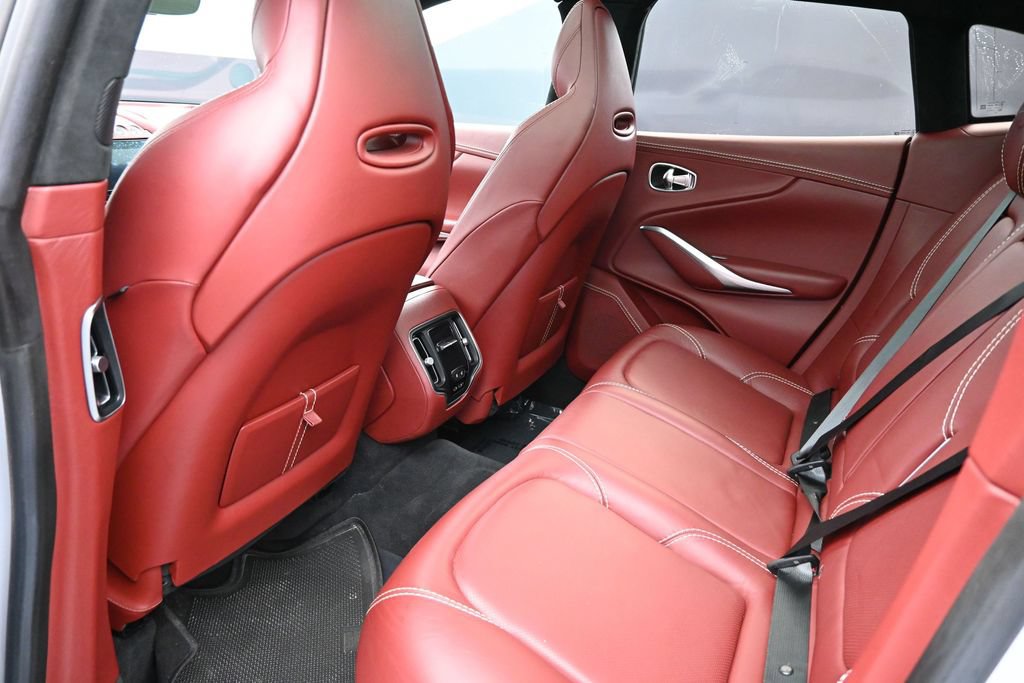 Used 2021 Aston Martin DBX AWD/4WD image 18