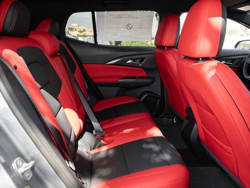 New 2026 Chevrolet Equinox EV RS image 36