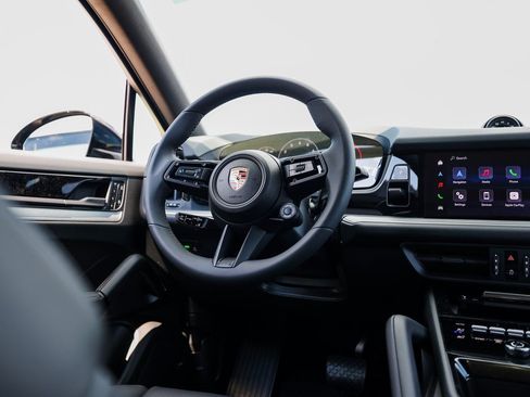 New 2026 Porsche Cayenne E-Hybrid Coupe AWD/4WD image 25