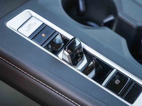 New 2026 Volkswagen Atlas SE image 25