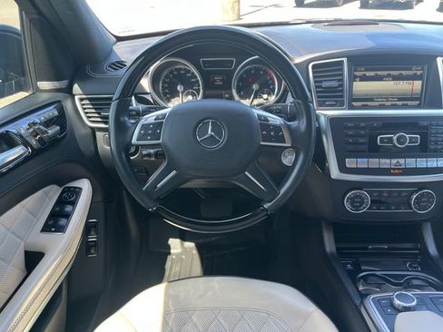Used 2016 Mercedes-Benz GL 550 4MATIC image 20