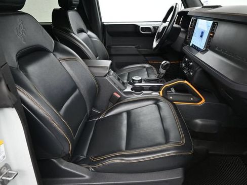 Certified 2024 Ford Bronco Badlands AWD/4WD image 12