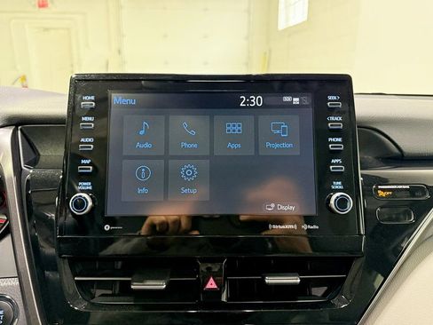 Used 2022 Toyota Camry XSE image 18