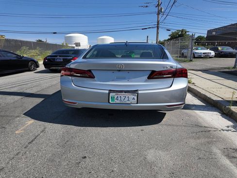 Used 2015 Acura TLX FWD image 6