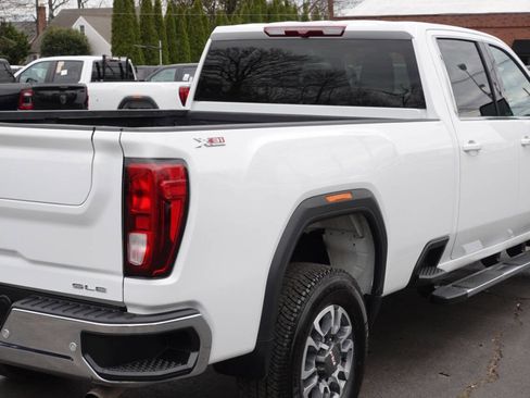 Used 2024 GMC Sierra 2500 SLE image 11