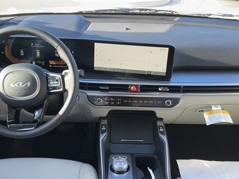 Certified 2025 Kia Sorento EX w/ EX Panoramic Sunroof Package image 23