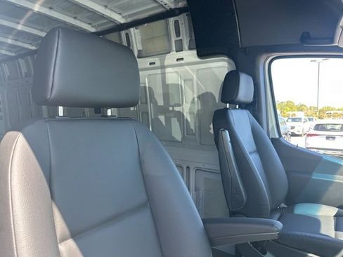 Used 2026 Mercedes-Benz Sprinter 2500 image 39