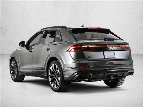 Used 2025 Audi Q8 Premium Plus w/ Premium Plus Package image 8